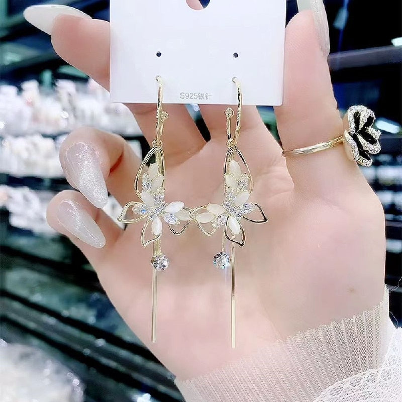 2022 New Fashion Women&#39;s Classic Animal Butterfly Simple Crystal Diamond Earrings Pendant Jewelry Bride Wedding Banquet Gift Jew