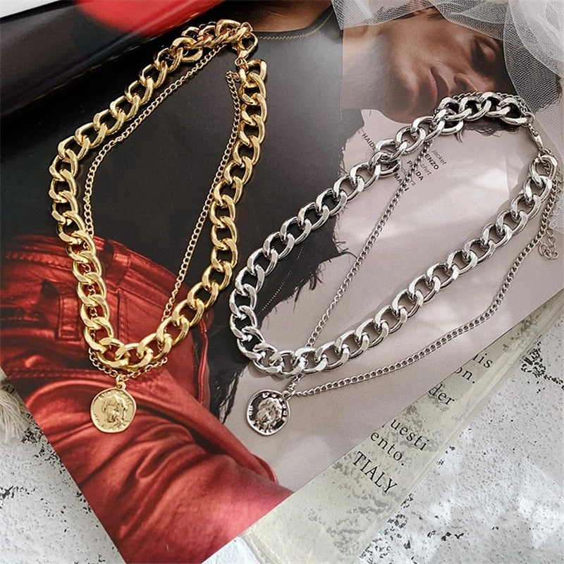 Aesthetic Vintage Necklace for Women Layered One Piece Pendant Jewelry Chain on the Neck Clothing Accessories Gift to Girlfriend