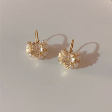 Load image into Gallery viewer, 2022 Korean New Exquisite Shell Flower Ball Earrings Fashion Temperament Versatile Earrings Female Jewelry