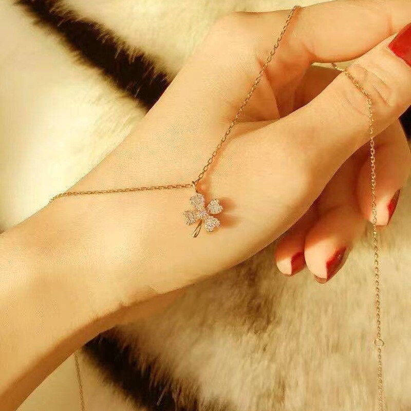 Four-leaf clover necklace light luxury niche design clavicle chain female ins cold wind fashion 2022 new necklace