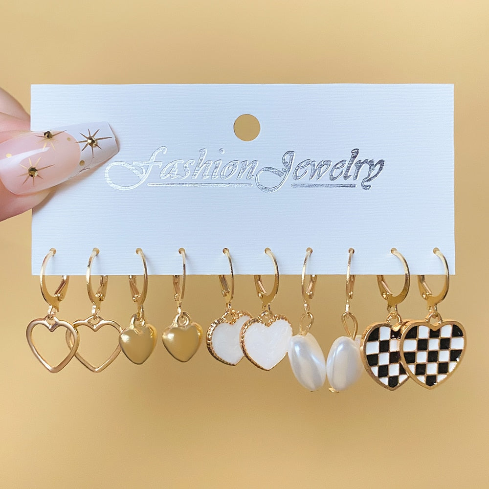 VKME Butterfly Jewelry Metal Pearl Earrings for Women 2022 Trending Hoop Earring Heart Acrylic Fashion Accessories