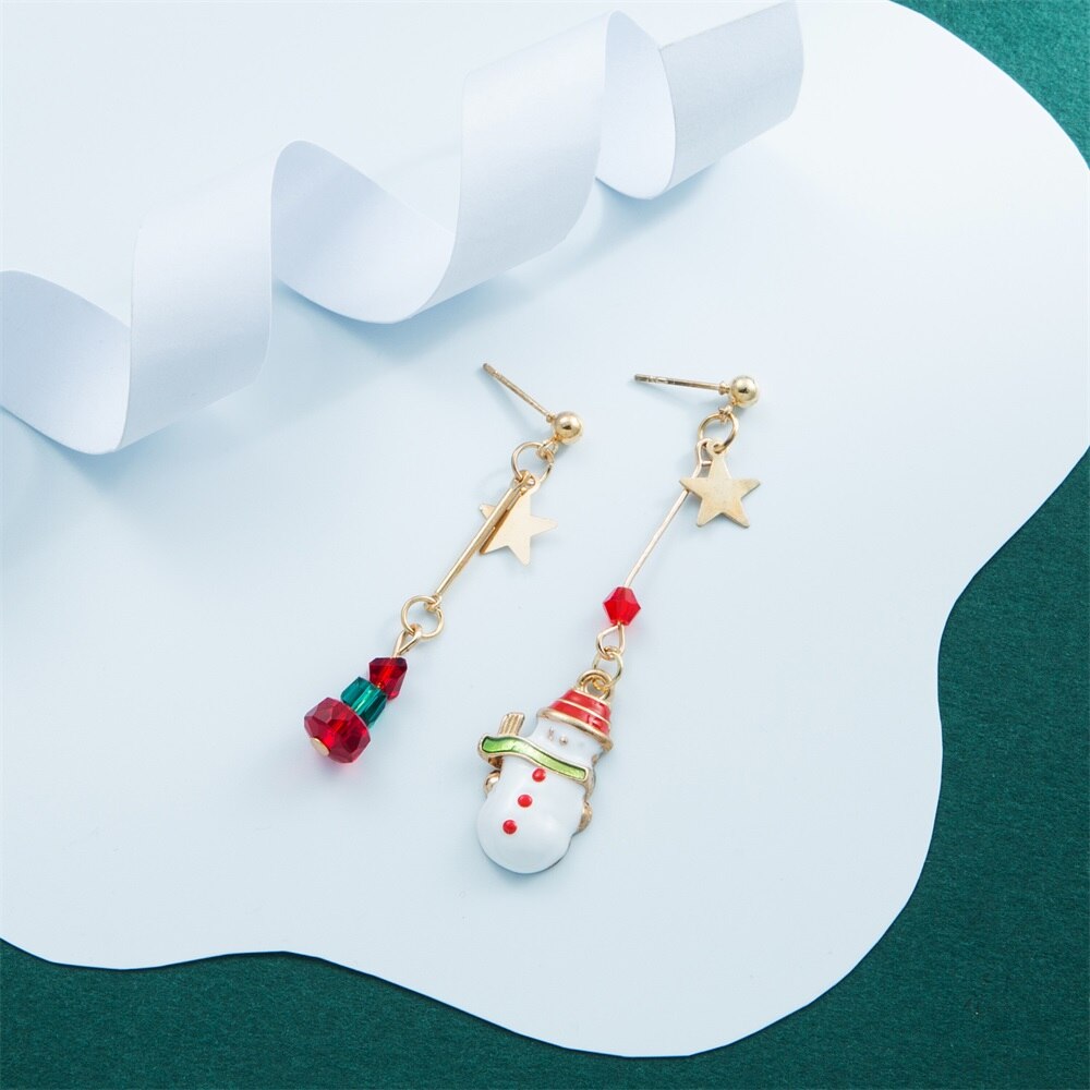 ALIUTOM 2022 New Christmas Tree Green Earrings Santa Claus Snowflake Snowman for Women Cute Drop Earrings Jewelry Accessories