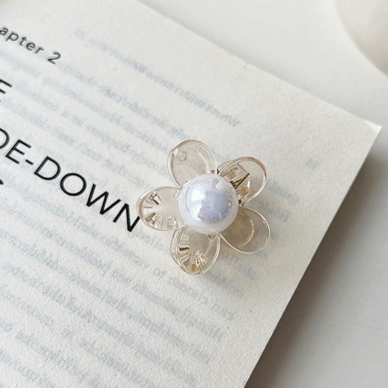 Sweet Mini Round Pearl Hair Clips for Women Girls Hair Claw Chic Barrettes Claw Crab Hairpins Styling Fashion Hair Accessories