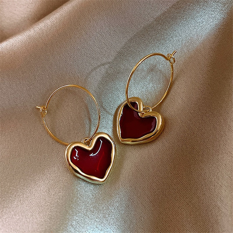 LATS Sweet Burgundy Enamel Heart Earrings for Women Girl Gold Color Metal Love Heart Hanging Dangle Earrings Vintage Jewelry