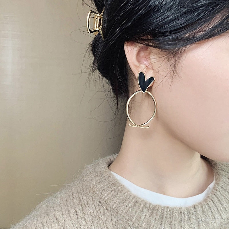 2022 New Korean Style White Green Heart Drop Earrings For Women Contracted Heart Pearl Asymmetrical Earring Girl Party Jewelry