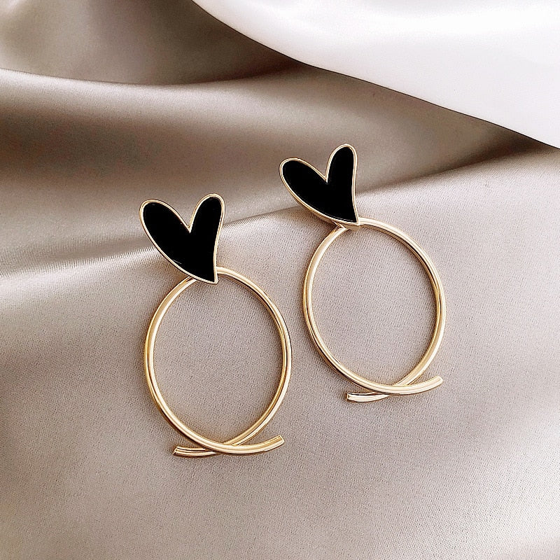 2022 New Korean Style White Green Heart Drop Earrings For Women Contracted Heart Pearl Asymmetrical Earring Girl Party Jewelry